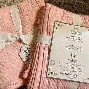 TWO HonestBaby Organic Cotton Matelasse Reversible Receiving Blanket. Pink. New